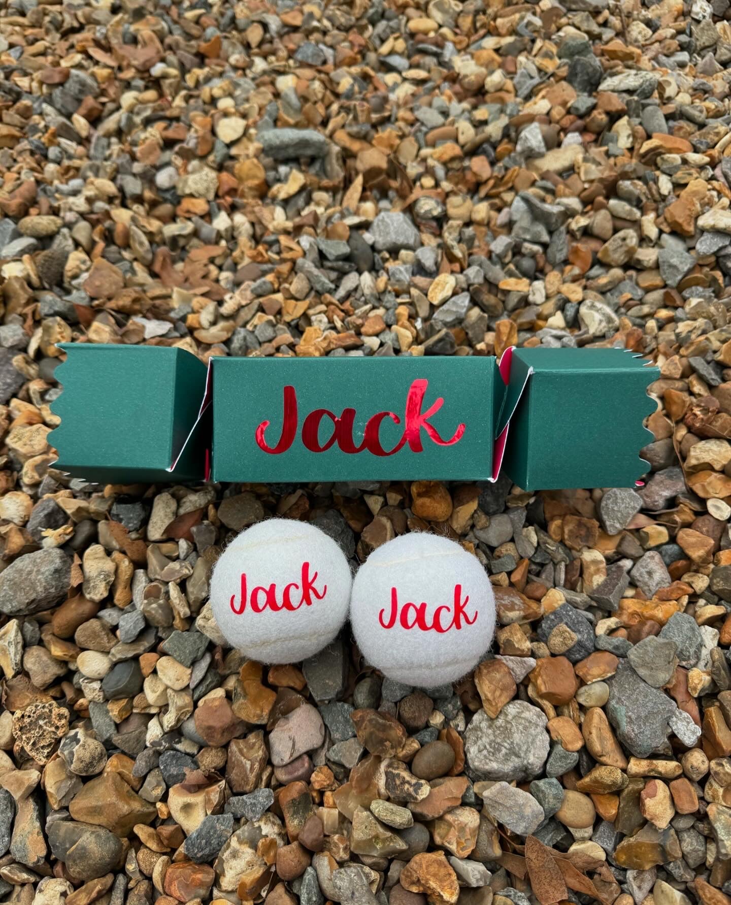 NTB - Personalised Dog balls - Christmas Cracker