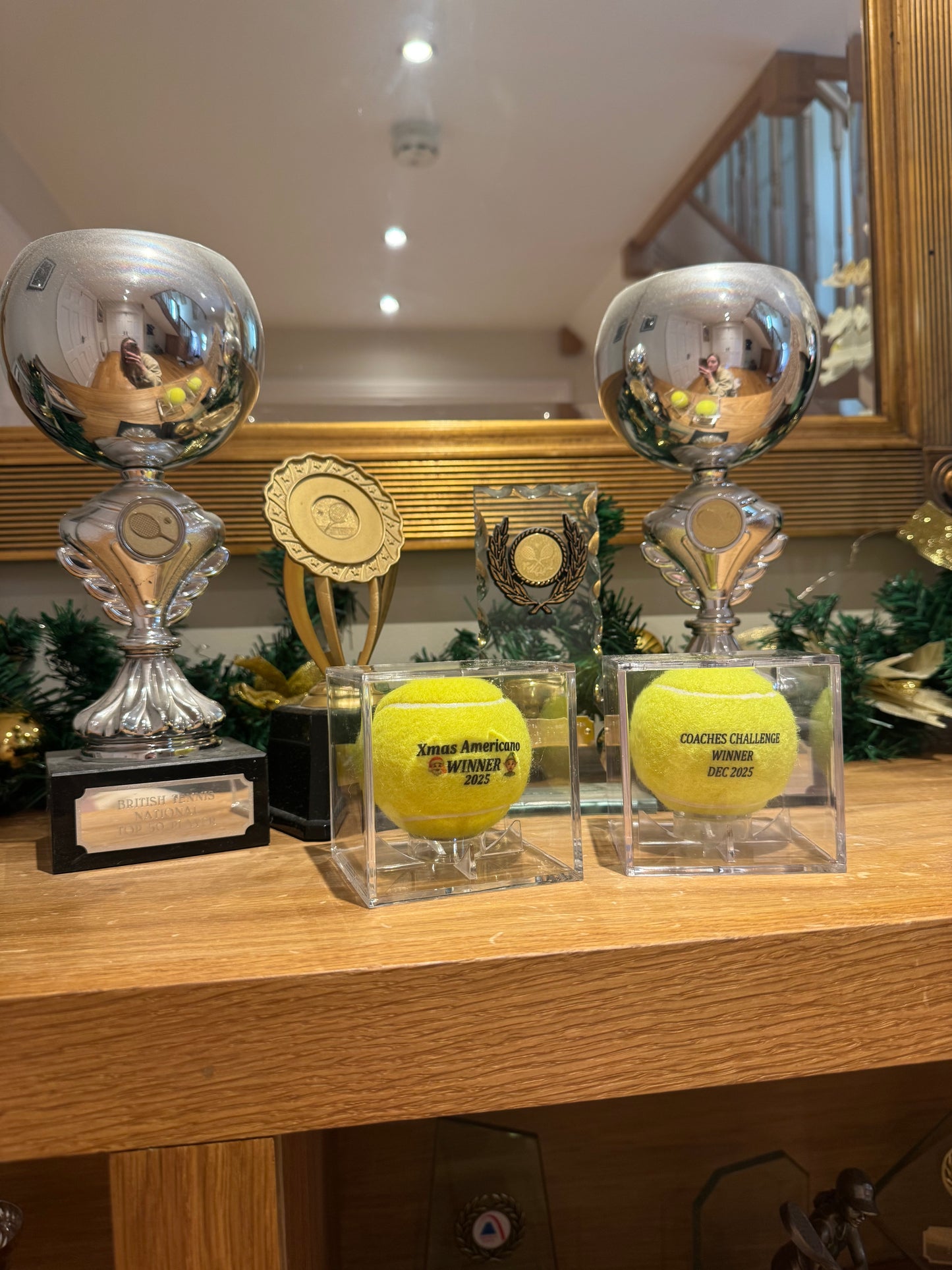 Namethatball - Custom tennis ball in trophy case